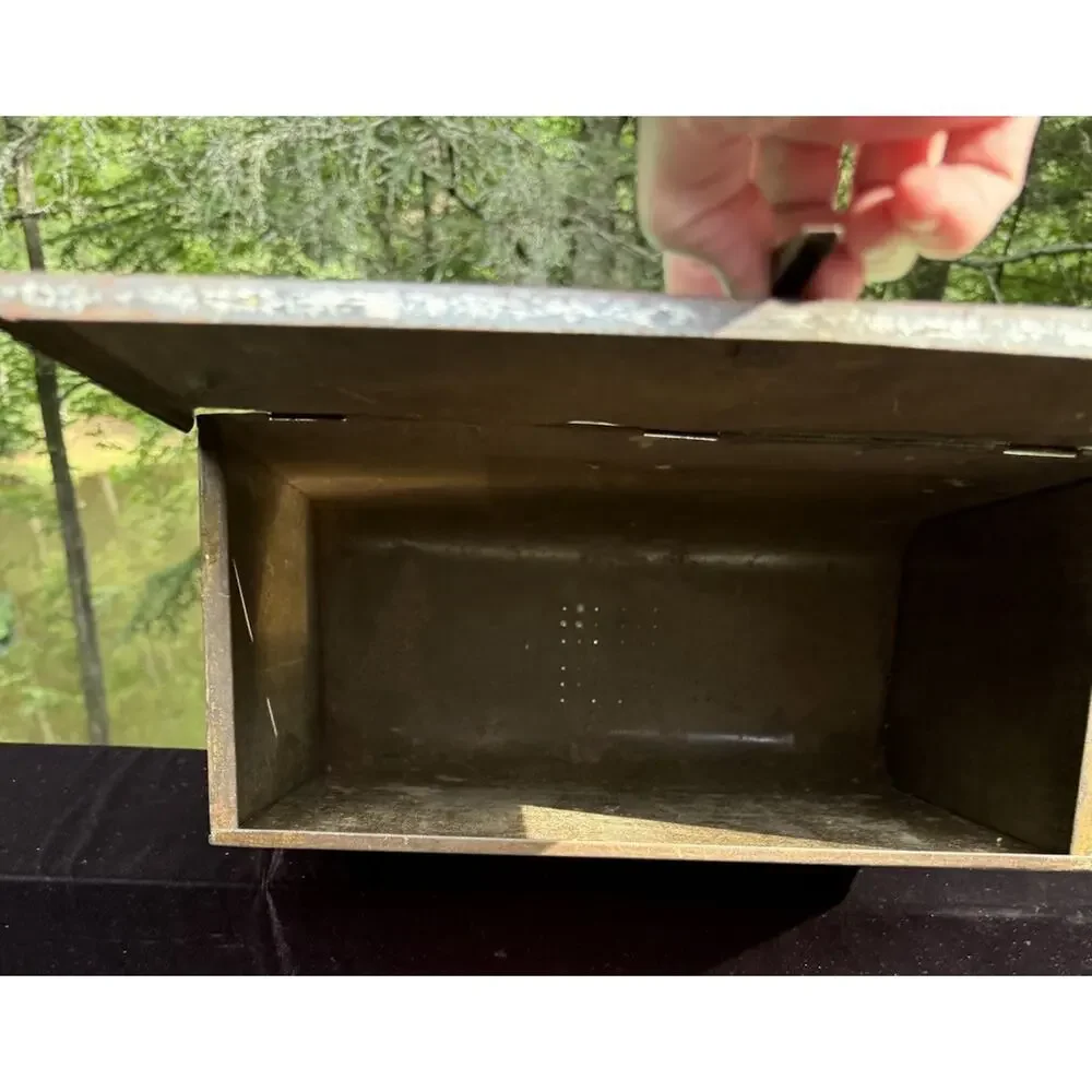 Vintage 1950’s Ransburg Metal Bread Box Locking Lid All Original